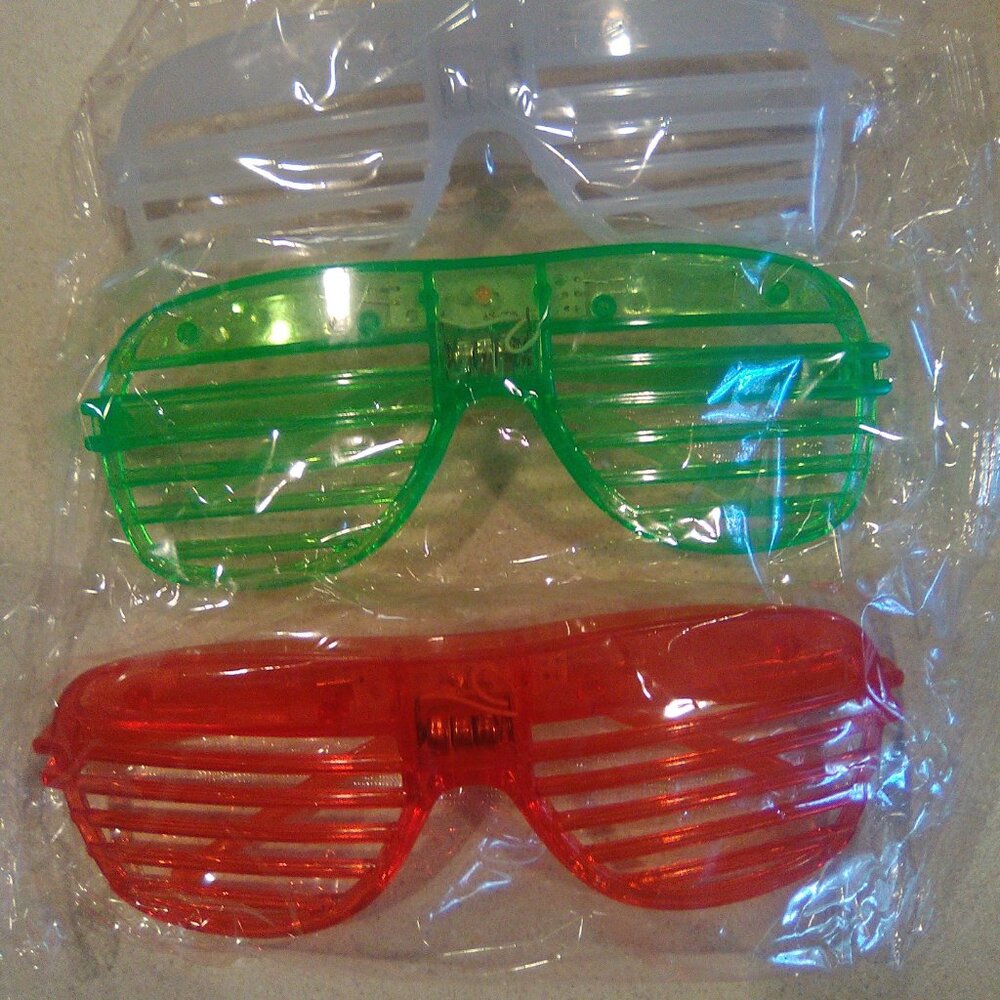 3 Light up shades (green/white/ red)